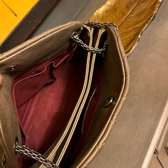 CHANEL BEAUTIFUL VINTAGE BAG - Picture 9 of 10